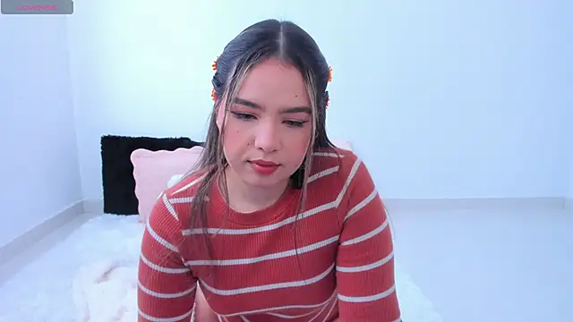 Alana Banana  online show from October 20, 3:45 pm