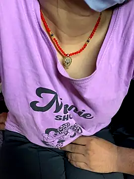 Snapshot of the_Shinchan@xh chatting on September 12, 6:07 pm the Shinchanxh online show from September 12, 6:07 pm