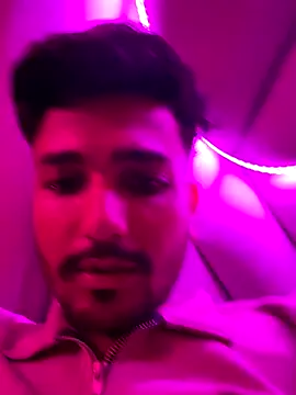 Snapshot of the_Shinchan@xh chatting on September 28, 6:37 pm the Shinchanxh online show from September 28, 6:37 pm