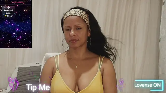 Snapshot of Catherine_mature45 chatting on June 20, 8:25 pm Catherine mature45 online show from June 20, 8:25 pm
