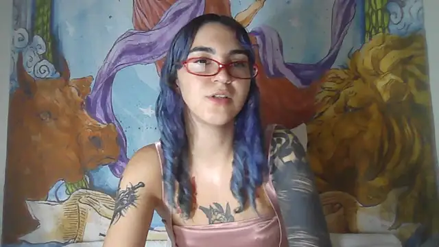 Snapshot of peetitefairy chatting on February 16, 4:00 am peetitefairy online show from February 16, 4:00 am