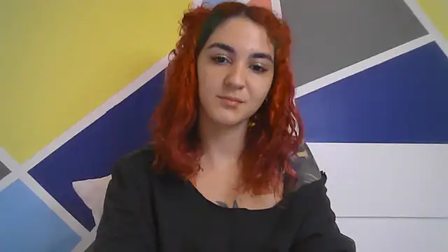 peetitefairy online show from April 26, 6:43 am