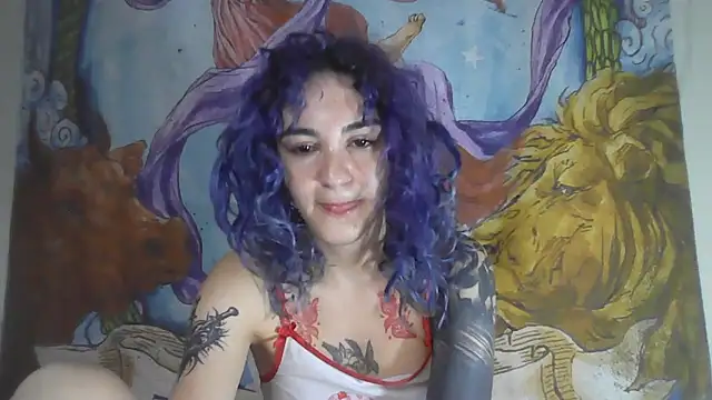 Snapshot of peetitefairy chatting on February 12, 10:42 pm peetitefairy online show from February 12, 10:42 pm