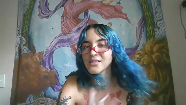 peetitefairy online show from March 22, 8:32 pm