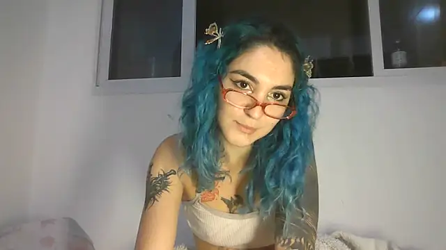 peetitefairy online show from May 30, 5:36 am