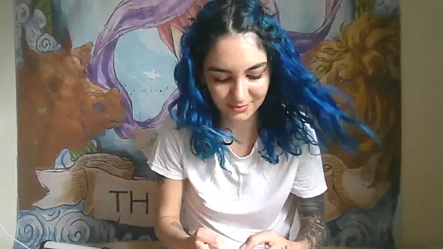 peetitefairy online show from March 6, 6:25 pm