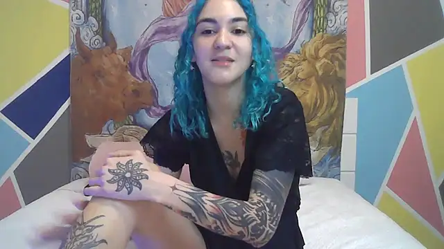 Snapshot of peetitefairy chatting on October 7, 4:35 am peetitefairy online show from October 7, 4:35 am