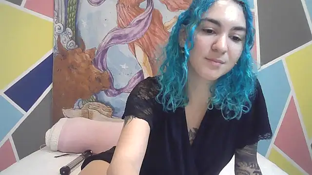 Snapshot of peetitefairy chatting on October 8, 4:47 am peetitefairy online show from October 8, 4:47 am