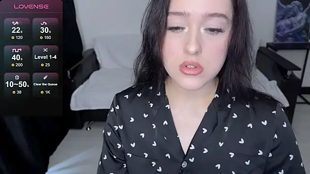 Snapshot of Sunshine_J chatting on October 21, 8:36 am Sunshine J online show from October 21, 8:36 am