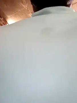 Snapshot of PlushOrnament93 chatting on February 15, 9:41 am PlushOrnament93 online show from February 15, 9:41 am