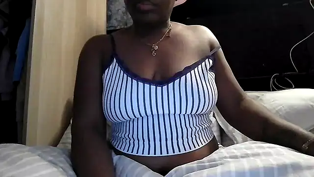 Curvy AfricanQuinn online show from February 16, 9:34 pm