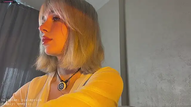 KittenFang online show from July 24, 5:03 am