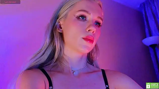 KittenFang online show from March 24, 1:05 am