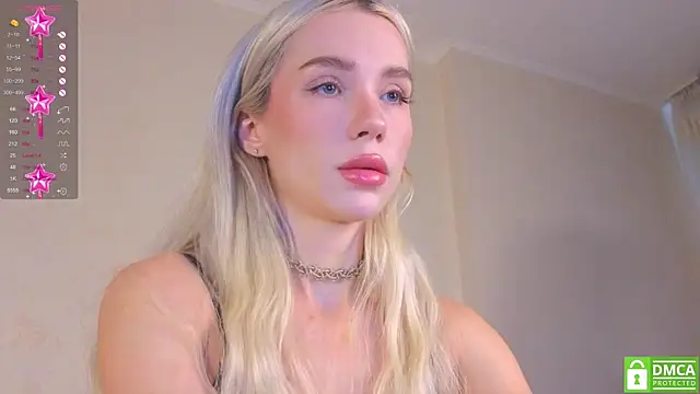 KittenFang online show from October 29, 11:31 am