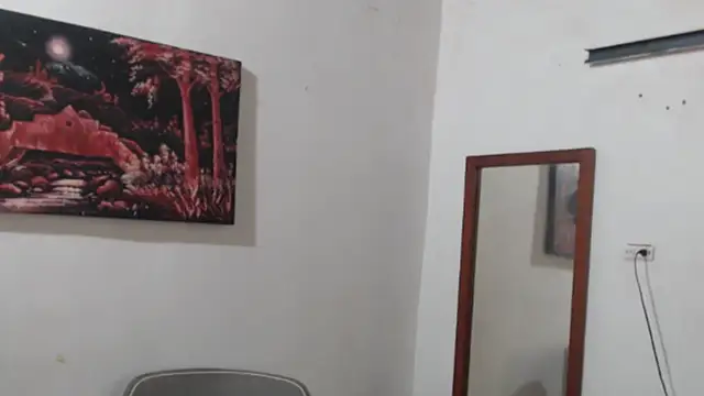 alice julls online show from November 29, 6:52 pm