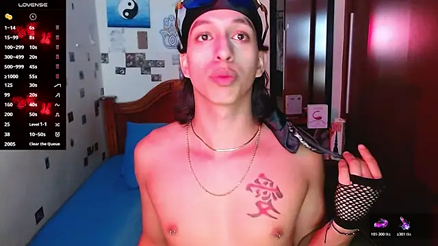 DannyPhantom555 online show from November 14, 9:40 pm