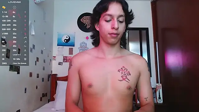 DannyPhantom555 online show from October 24, 4:50 pm