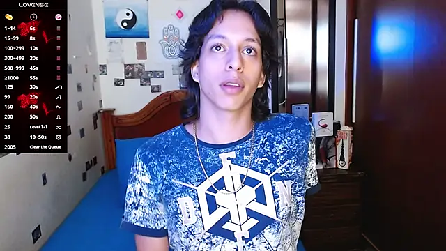 DannyPhantom555 online show from November 13, 7:51 pm