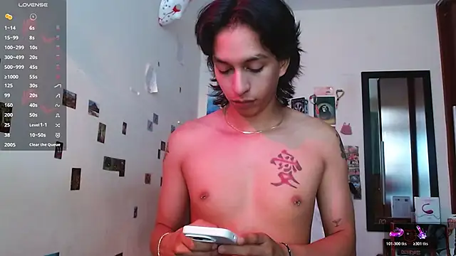 DannyPhantom555 online show from October 27, 4:52 pm