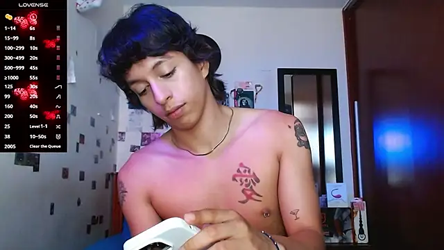 DannyPhantom555 online show from November 27, 6:30 pm