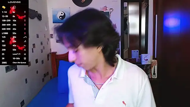 DannyPhantom555 online show from March 11, 7:19 pm