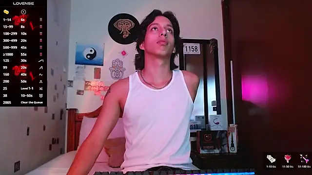 DannyPhantom555 online show from December 16, 6:56 pm