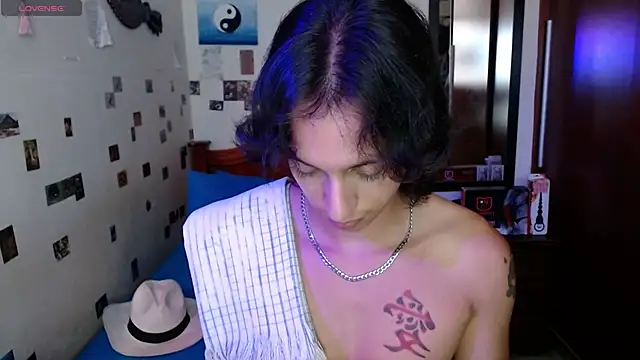 DannyPhantom555 online show from March 23, 7:03 pm