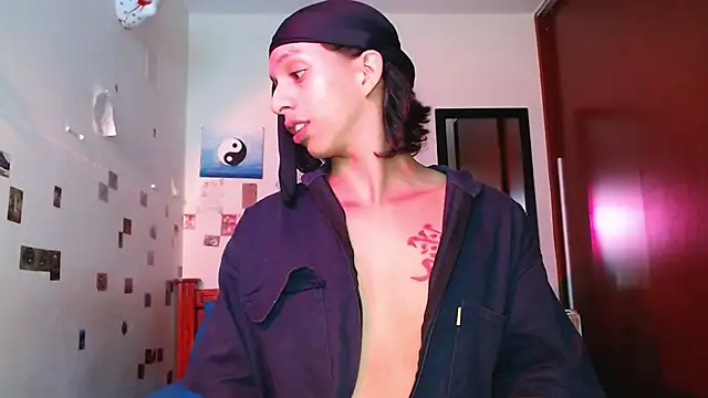 DannyPhantom555 online show from November 16, 9:19 pm