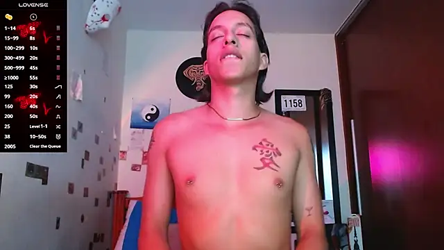 DannyPhantom555 online show from December 19, 6:43 pm