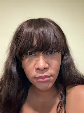LuckyKhloe online show from May 19, 2:07 am