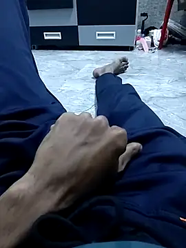 Snapshot of danny_d_01 chatting on December 17, 8:14 pm danny d 01 online show from December 17, 8:14 pm