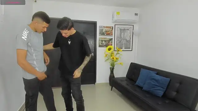 Playhardsex  online show from March 19, 11:05 pm