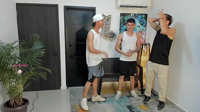 Snapshot of Playhardsex_ chatting on September 24, 11:21 pm Playhardsex online show from September 24, 11:21 pm