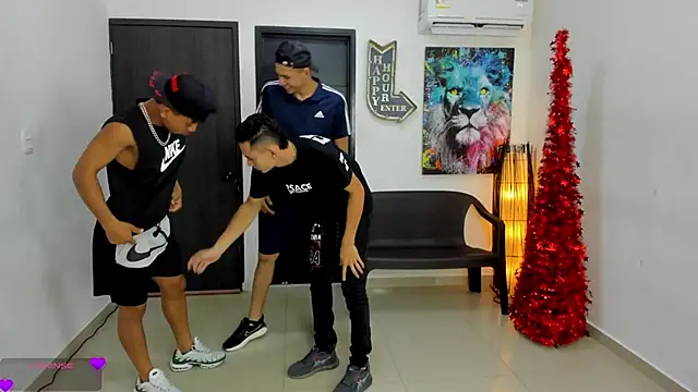 Playhardsex  online show from November 27, 11:05 pm