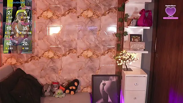 hannachris- online show from November 29, 9:15 pm