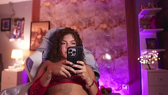 hannachris- online show from November 21, 11:26 pm