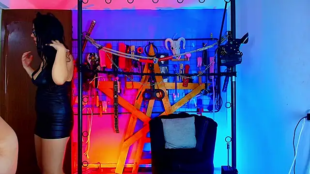 Misstresss aurora bdsm online show from November 10, 3:17 pm