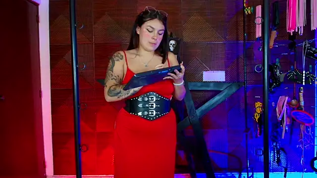 Snapshot of Misstresss_aurora_bdsm chatting on July 4, 2:21 pm Misstresss aurora bdsm online show from July 4, 2:21 pm
