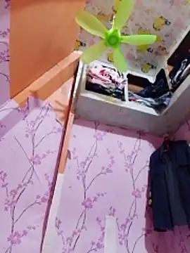 vickyhot1966 online show from February 25, 10:20 pm