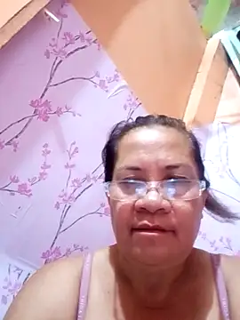Snapshot of vickyhot1966 chatting on September 27, 9:32 pm vickyhot1966 online show from September 27, 9:32 pm