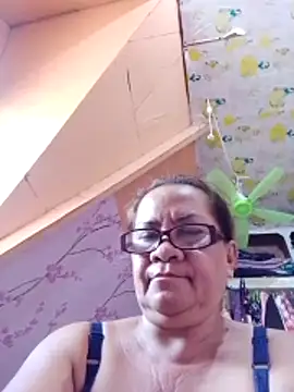 vickyhot1966 online show from May 1, 11:54 pm