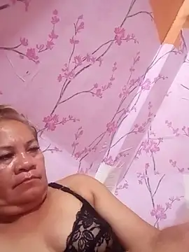 vickyhot1966 online show from November 13, 8:35 pm