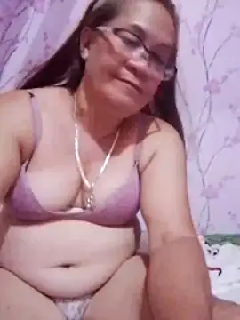 vickyhot1966 online show from April 20, 2:40 pm