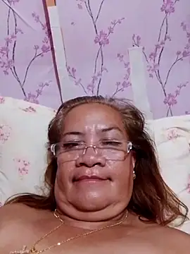 vickyhot1966 online show from December 16, 7:51 pm