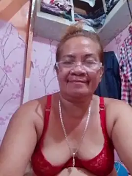 vickyhot1966 online show from March 3, 7:59 am