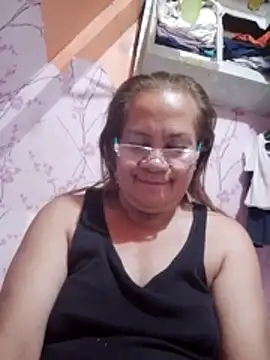 vickyhot1966 online show from March 17, 7:39 pm