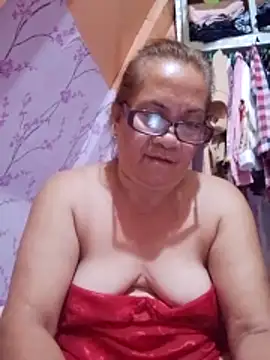 Snapshot of vickyhot1966 chatting on June 10, 1:56 pm vickyhot1966 online show from June 10, 1:56 pm