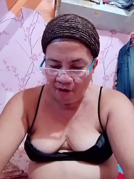 vickyhot1966 online show from March 5, 8:22 am