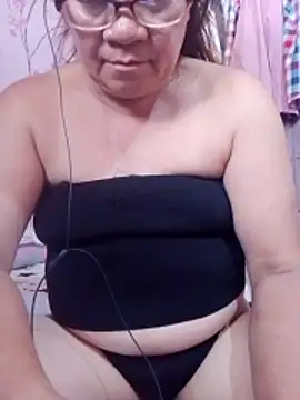 vickyhot1966 online show from April 11, 5:48 am