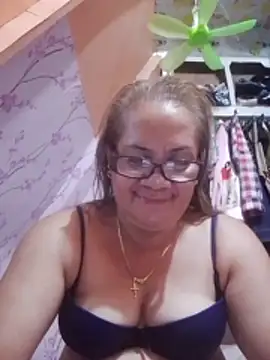 Snapshot of vickyhot1966 chatting on June 19, 9:20 pm vickyhot1966 online show from June 19, 9:20 pm